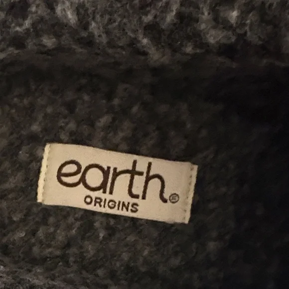 Earth Origins Woman’s  Charcoal Slippers - Picture 3 of 8